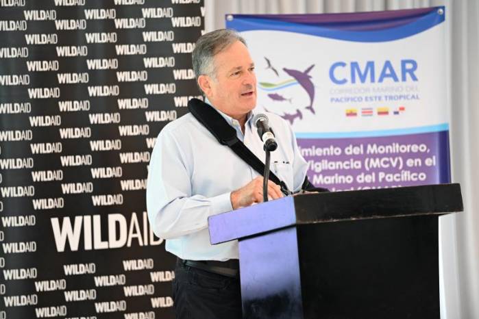 Navarro en el lanzamiento del taller internacional contra la pesca ilegal en el Pacífico Este Tropical.