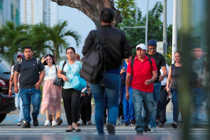 Los panameños buscan empresas que les brinde buenos salarios como oportunidades de crecimiento