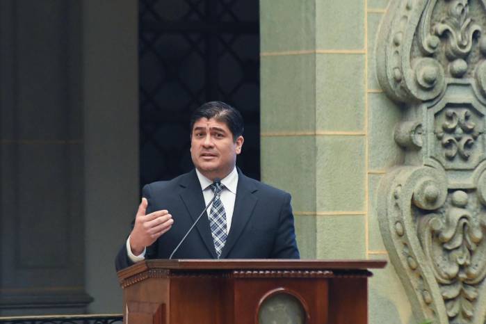 Alvarado Quesada enfatizó que la seguridad y la democracia no son objetivos contrapuestos.