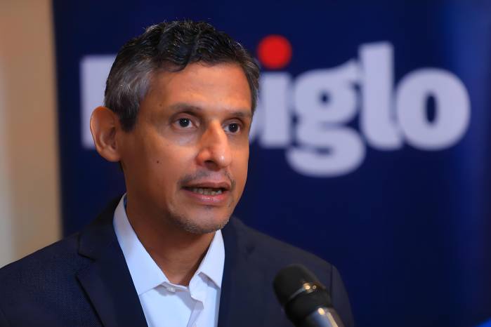 El periodista y escritor Carlos Atencio es director del diario ‘El Siglo’.