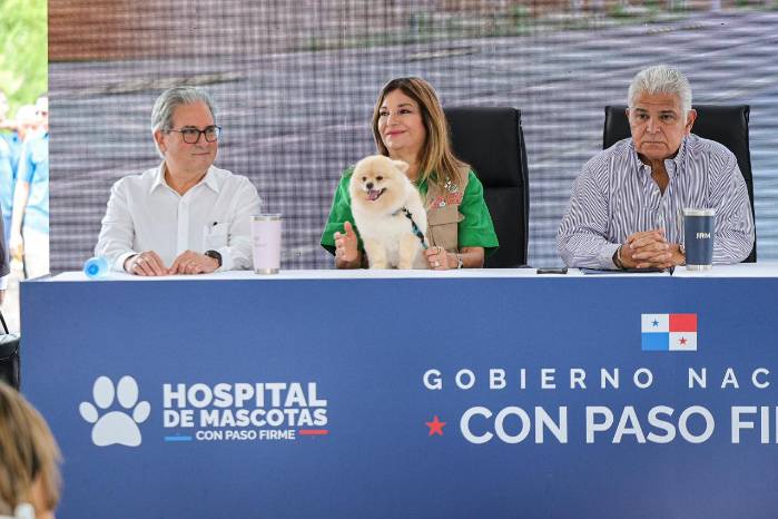 El presidente Mulino resaltó que el hospital beneficiará a familias que hoy no pueden costear atención veterinaria privada.