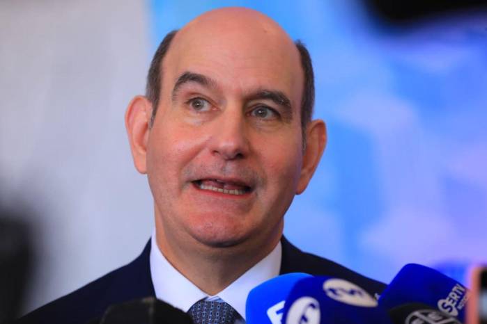 Felipe Chapman, ministro de Economía y Finanzas durante la CADE 2026.