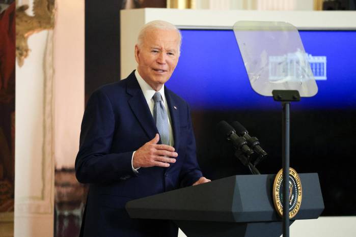 Fotografía de archivo del 11 de diciembre de 2024 del entonces presidente de Estados Unidos, Joe Biden, hablando en la Casa Blanca en Washington (EE.UU.).