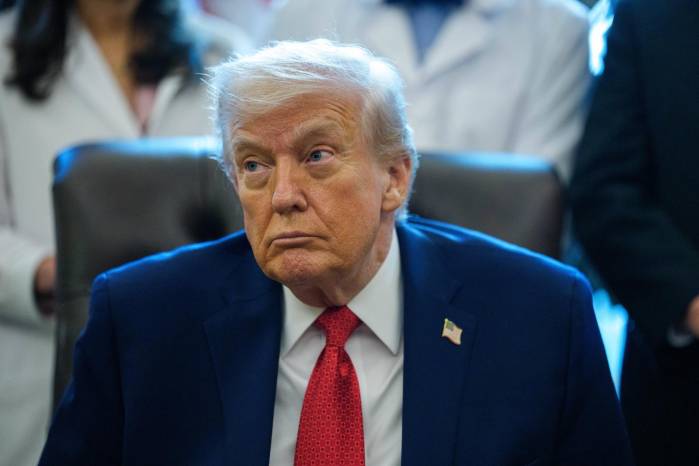 Leavitt reiteró que Trump creía que estaba en el interés de Estados Unidos adquirir la poco poblada Groenlandia, cuya superficie es aproximadamente la del mayor estado estadounidense, Alaska.