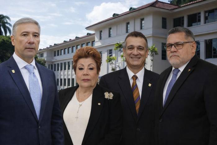 Los magistrados Olmedo Arrocha, Gisela Agurto Ayala, Carlos Vásquez y Carlos Ernesto Villalobos Jaén.