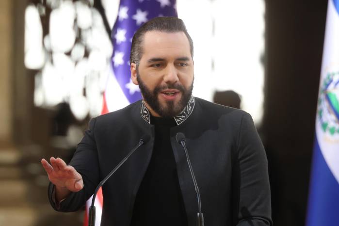 La posibilidad de que el mandatario busque un nuevo período presidencial surgió tras la reforma constitucional aprobada por la Asamblea Legislativa en julio de 2025.
