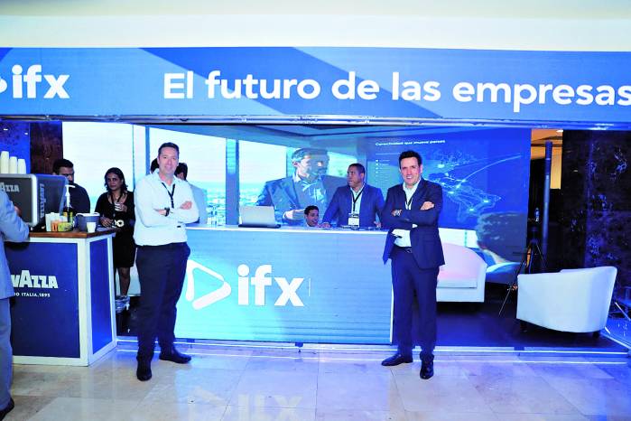 La multinacional IFX Networks presenta su nueva identidad corporativa en su stand durante el Tech Day Panamá.
