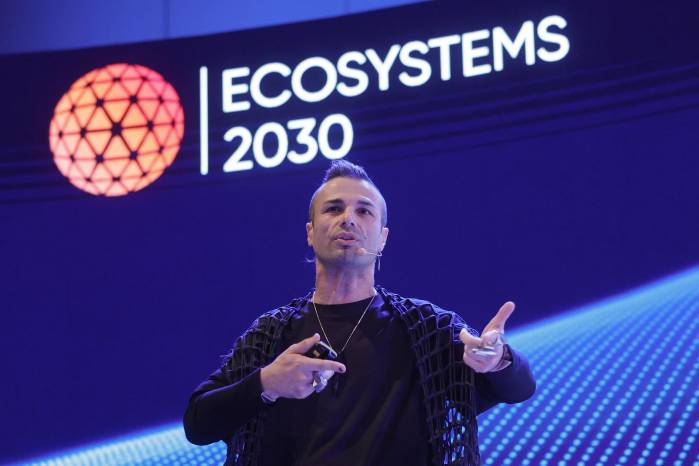 El vicepresidente de Mobile Robotics, Napo Montano durante su intervención en la quinta edición del foro internacional Ecosystems 2030 que se celebra este viernes en A Coruña y se centra en la inteligencia artificial, la innovación, la sostenibilidad y el entretenimiento.