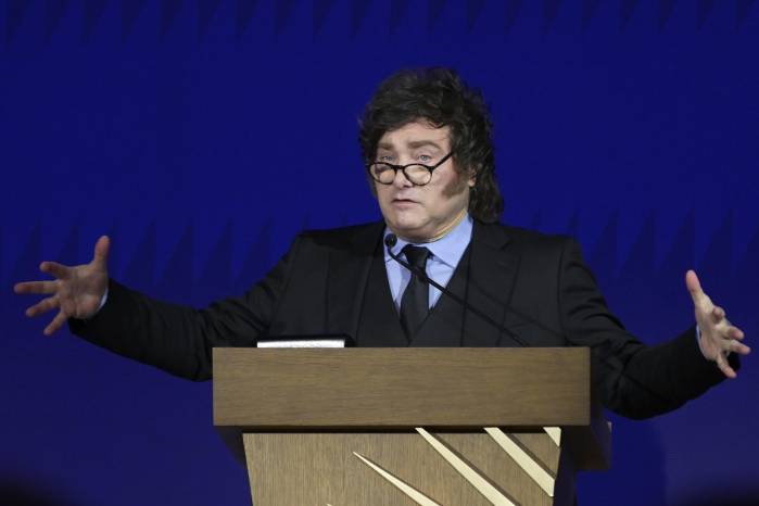 Una imagen de archivo del presidente de Argentina, Javier Milei, habla durante un discurso ofrecido en la Cámara de Comercio de Estados Unidos en Washington.