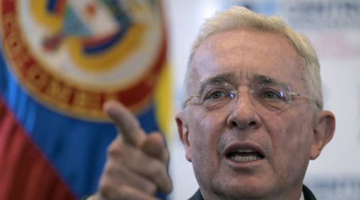 Uribe, de 71 años y quien siempre ha defendido su inocencia, se expone a una pena de hasta ocho años de cárcel.
