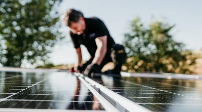 Al cierre de 2023, la generación de energía solar reportó un récord en la historia de la contribución del país en un 13%.