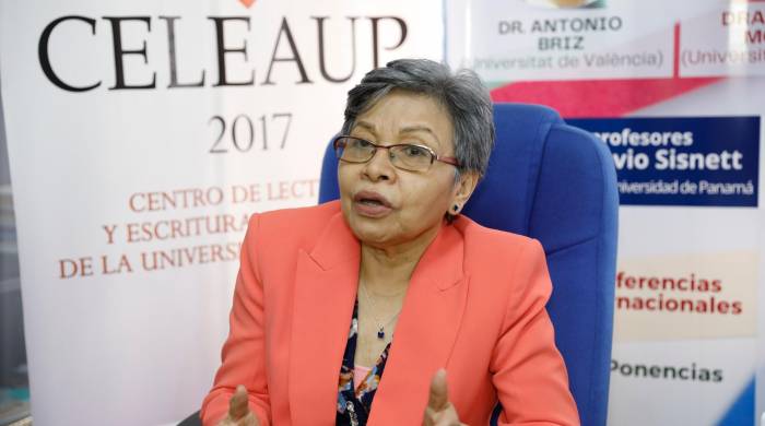 Directora del l Centro de Lectura y Escritura Académica de la Universidad de Panamá (CELEAUP), Fulvia Morales de Castillo