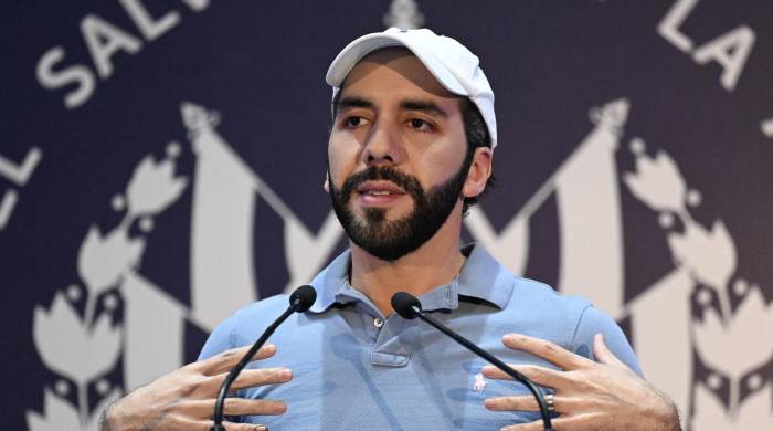 El presidente de El Salvador Nayib bukele se declaró vencedor en las elecciones.