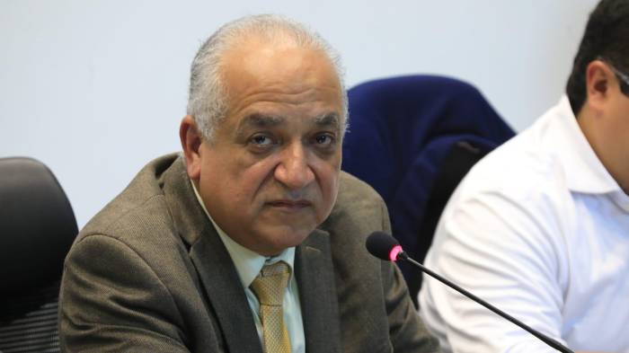 La propuesta fue presentada por Camacho.