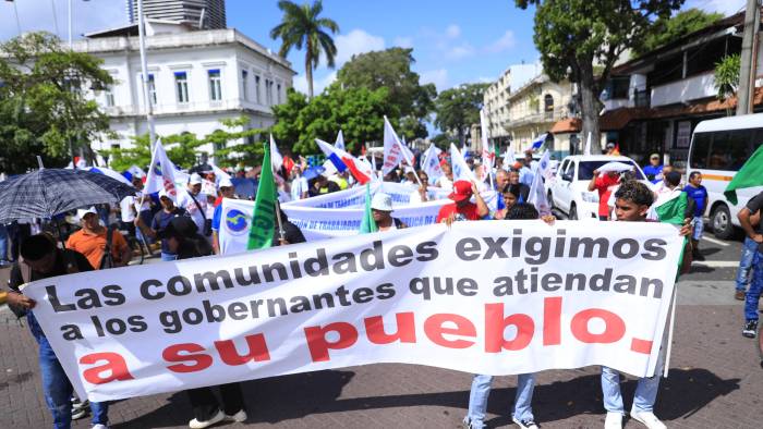 Gremios de los trabajadores en Panamá realizaron varias marchas este 1 de mayo, que se extendió desde el Parque Belisario Porras hasta la Plaza 5 de mayo.