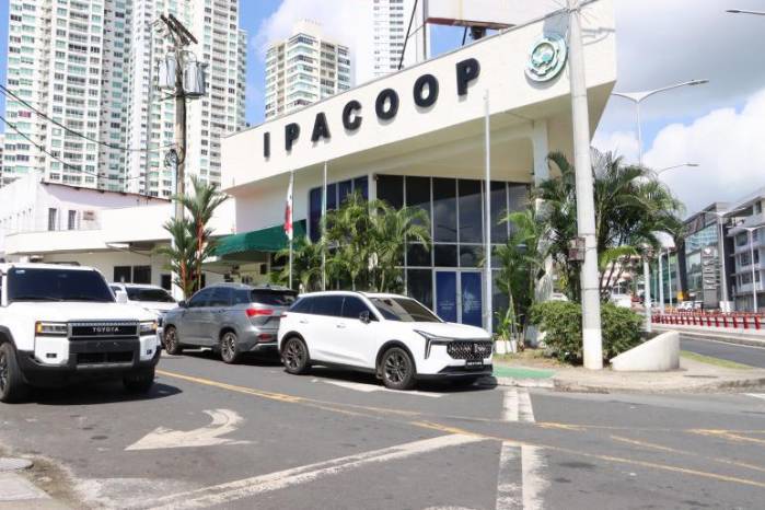 Los ahorros totales suman $1,517 millones.