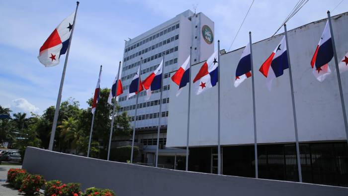 Planillas maquilladas, cuentas sin saldar en la Asamblea