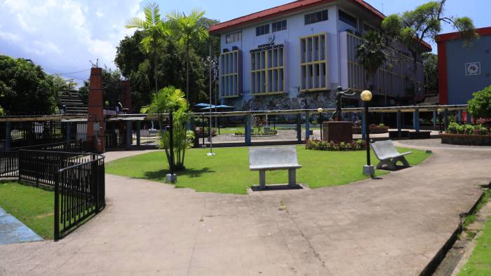 La Universidad de Panamá es la universidad pública más grande del país.