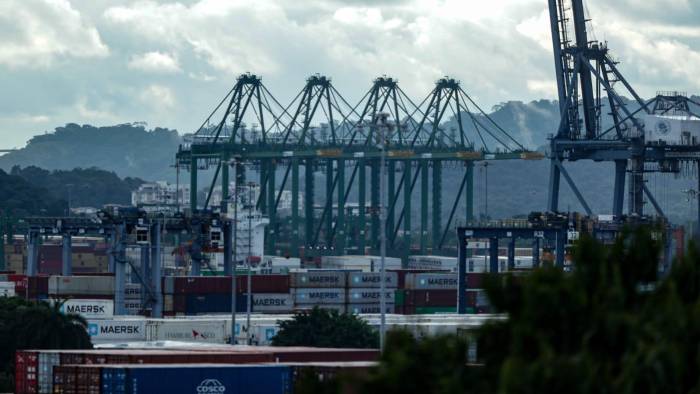 El puerto de Balboa, ubicado en la ciudad de Panamá, es uno de los dos puertos que se encuentran en medio de las ventas entre ambas empresas.