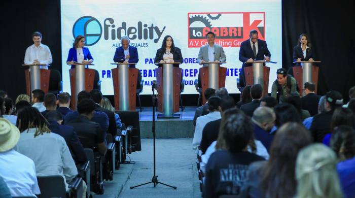 Al debate asistieron los siete candidatos a la vicepresidencia de la República.