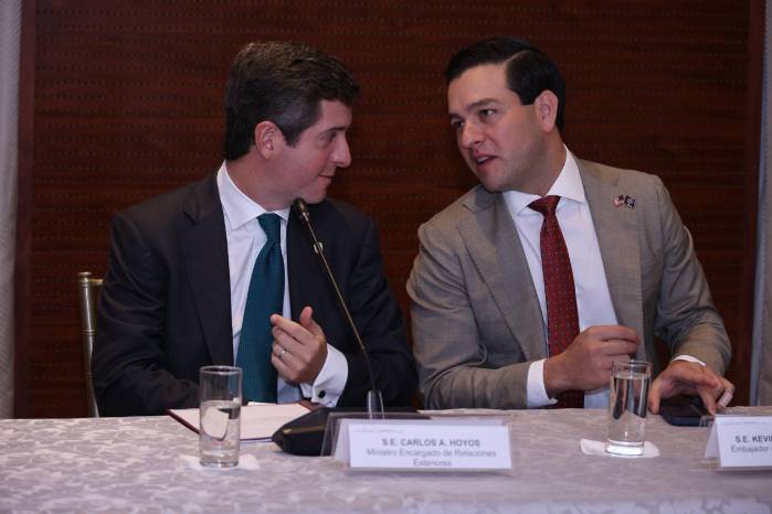 En la reunión participaron autoridades panameñas y estadounidenses, incluidos representantes del Departamento de Seguridad Nacional y de la Embajada de Estados Unidos en Panamá, vinculados al Programa de Exención de Visas.