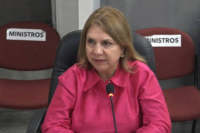 Montalvo defiende ubicación de megacárcel de $177 millones en Divisa y garantiza espacio para estudiantes