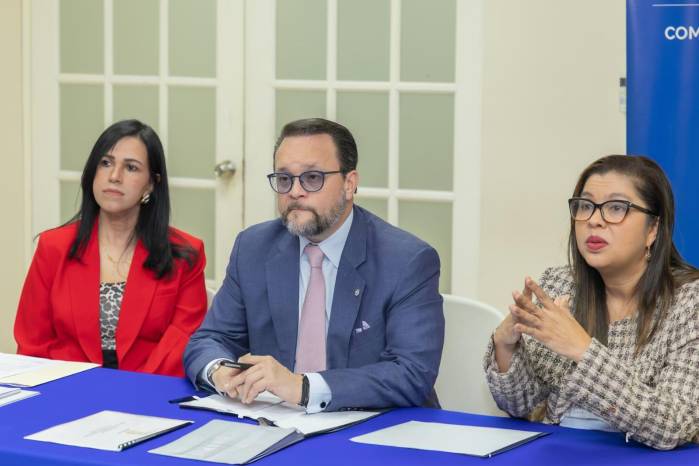 El Ministerio de Comercio e Industrias ha realizado diversas reuniones con los sectores agropecuarios para analizar temas del TPC.