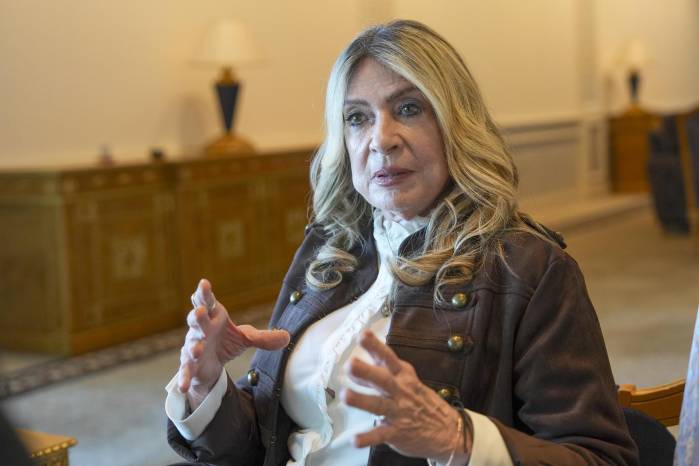 La diplomática ecuatoriana y candidata a la secretaría general de la ONU, Ivonne Baki, habla durante una entrevista con EFE el 18 de septiembre de 2026 en la sede de las Naciones Unidas, en Nueva York.