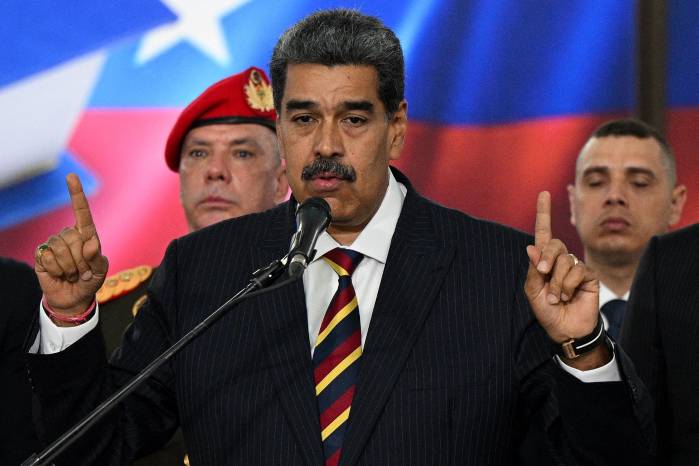 Maduro pidió a las bases políticas de su gobierno avanzar en la conformación de las milicias campesinas y obreras.
