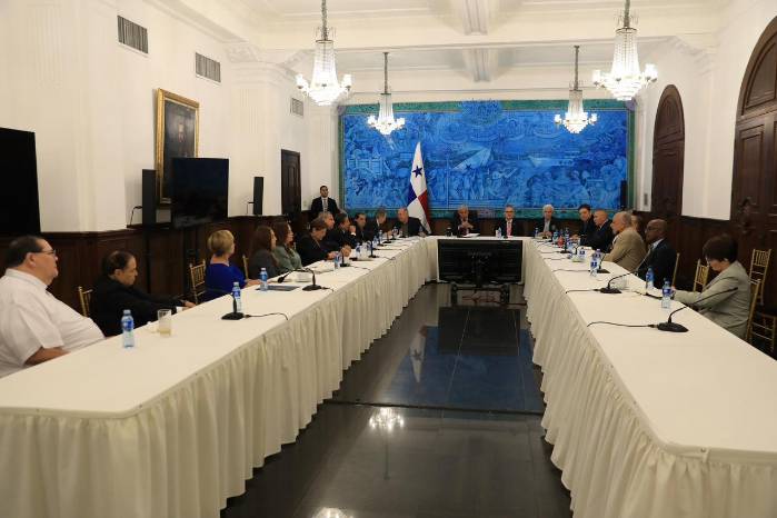 El mandatario panameño alinea estrategias con los diputados de su partido para asegurar los fondos y proyectos que marcarán la agenda económica de 2026.