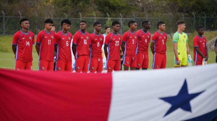 El once titular de Panamá que salió al campo frente a El Salvador.