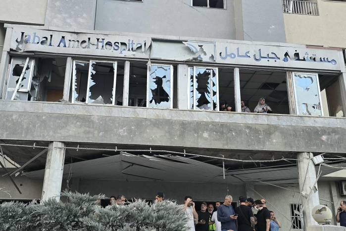 Daños en el Hospital Jabal Amel, en Tiro, Líbano, tras un ataque reportado por las autoridades libanesas el 1 de junio de 2026.