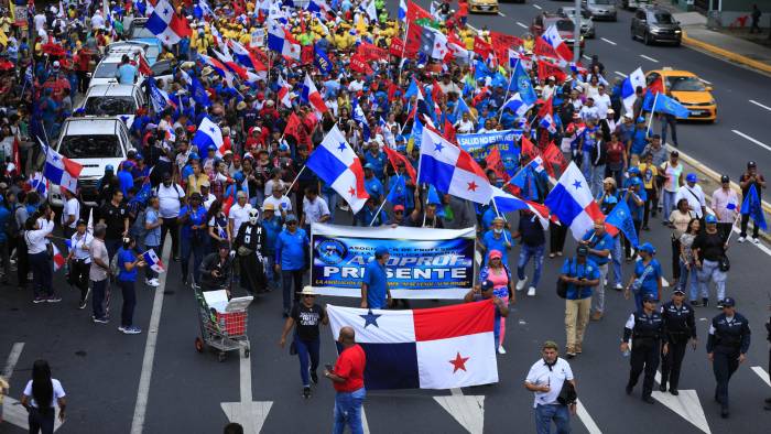 A menos de un año de la gestión presidencial de Mulino, estamos ante un nuevo ciclo de conflictos y de protestas. Contribuye a su vez, el estilo confrontacional del presidente y su gabinete.
