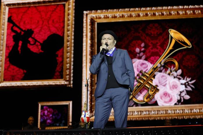 El cantante panameño Rubén Blades durante su presentación este 13 de septiembre de 2025, en Bogotá (Colombia).