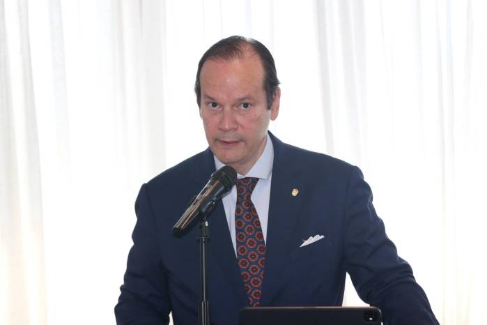 El canciller panameño Javier Martínez-Acha