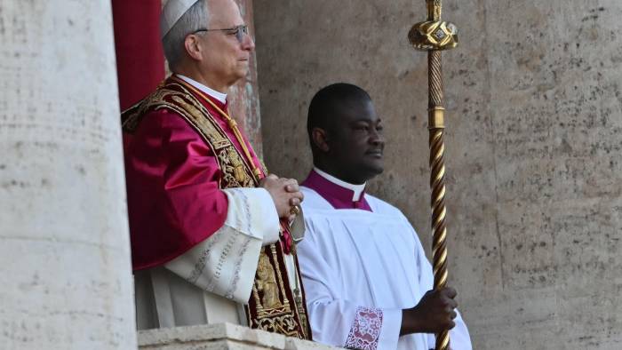 Prevost pertenece a la orden Agustina y tiene 69 años. El nuevo papa fue nombrado cardenal por el papa Francisco en 2023.