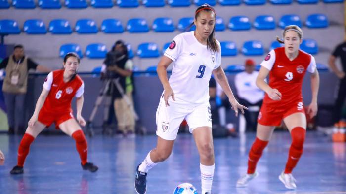 Arianys Arguelles durante el partido frente a Canadá.