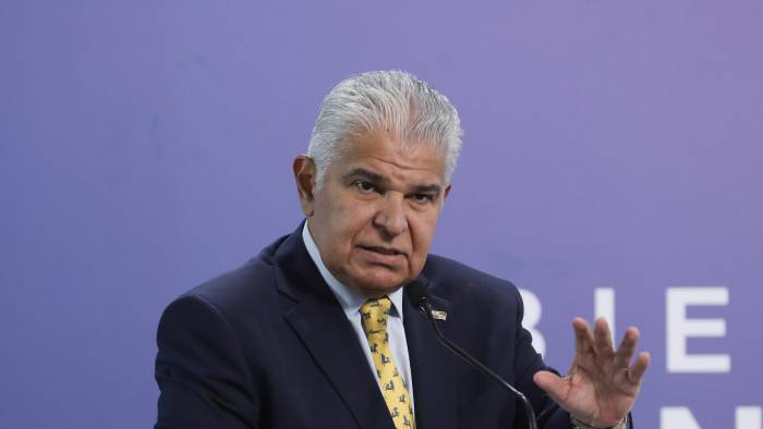 Jose Raul Mulino, presidente de Panamá durante un evento protocolar.