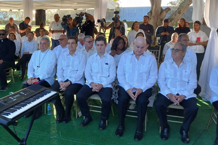 Diversas autoridades se dieron cita.