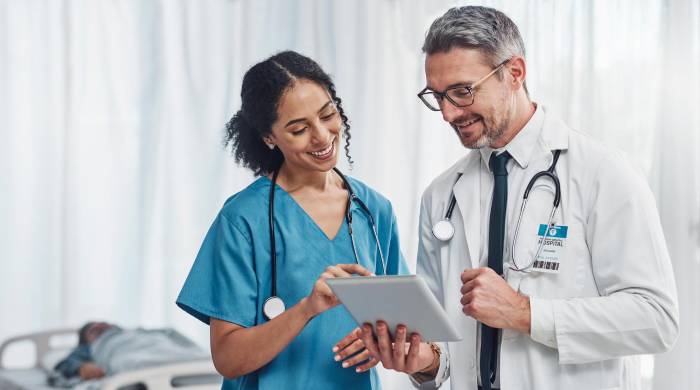 Esta organización sugiere que los desarrolladores de ‘softwares’ médicos se involucren más con una población diversa y tomen en cuenta la ética médica.