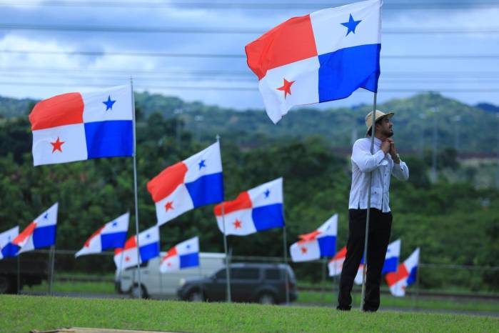 Las letras del himno nacional, expresión viva de 122 años