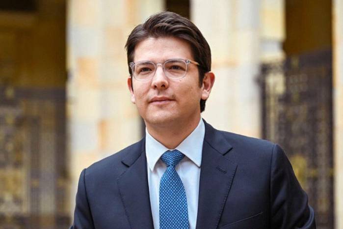 Miguel Uribe Turbay, senador y precandidato presidencial colombiano.