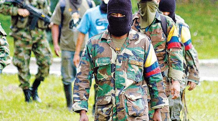 El Gobierno colombiano amplía 6 meses el cese al fuego con las disidencias de las FARC