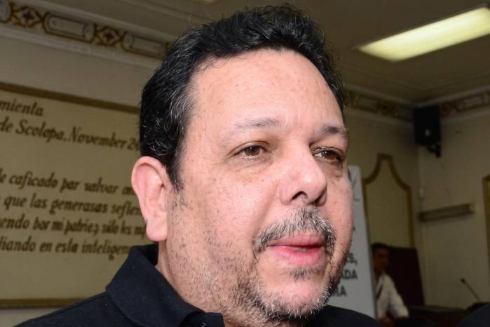 El caricaturista Felix Barrios