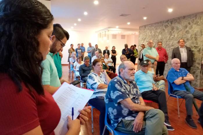 Residentes del sector evalúan nuevas acciones legales mientras autoridades analizan permisos y documentación del proyecto.
