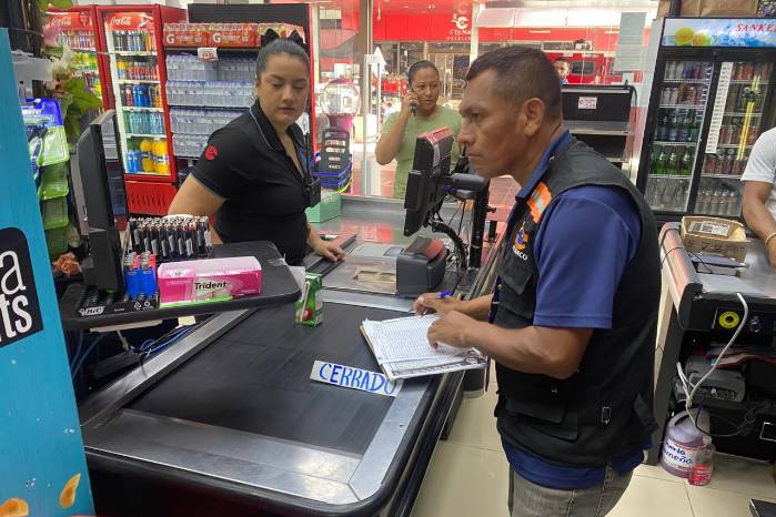 En las inspecciones se dieron tres resultados: coincidencia de precios, bajo cargo (a favor del consumidor) y sobrecargo, siendo el último el que más preocupa a la entidad por su impacto al bolsillo de los compradores.