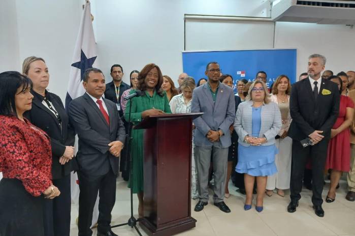 Lucy Molinar dimitió de su cargo como ministra de Educación este 12 de agosto de 2026.