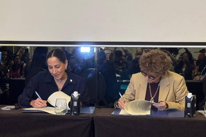 El Ministerio de Cultura y la Fundación IFF Panamá suscribieron un convenio de patrocinio.