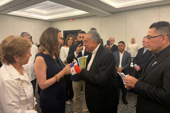 El monseñor destacó que Panamá ha sido testigo de lágrimas, historias de separación e incertidumbre, pero también de la fortaleza y la fe del pueblo venezolano.