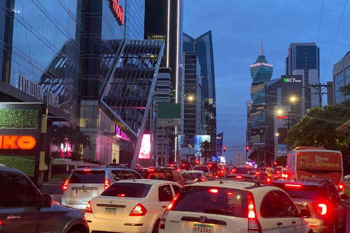 Ciudad de Panamá, calle 50.